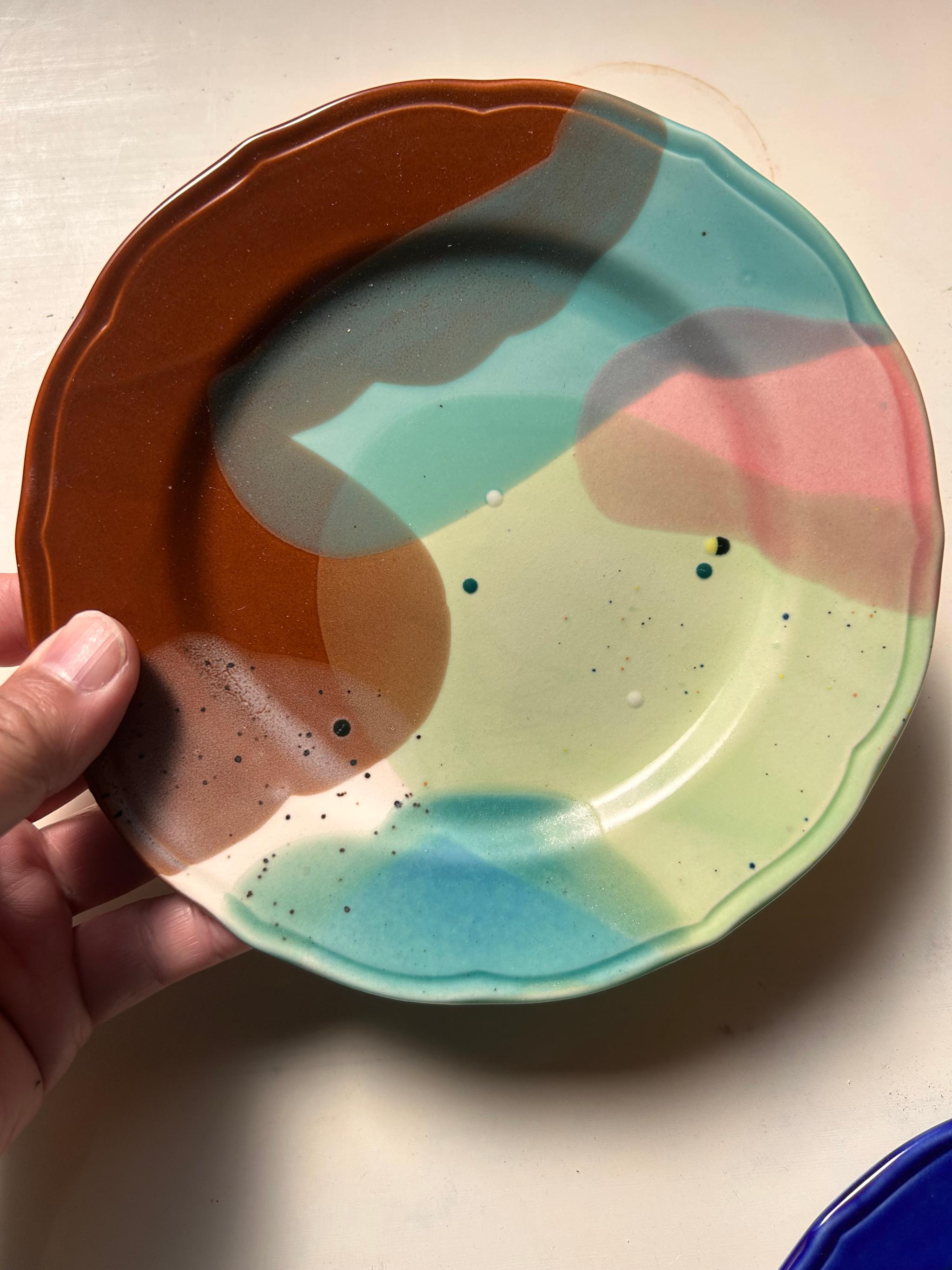 A カラフルなお皿 | 2枚目